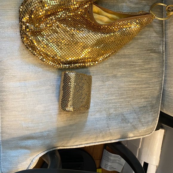 Golden evening handbag and lipstick carrier - Picture 4 of 7